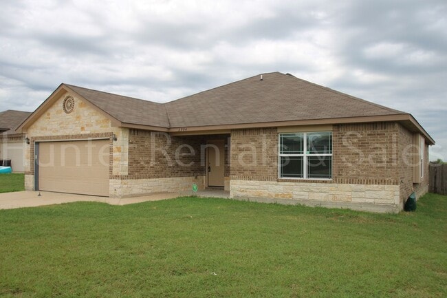 Building Photo - Goodnight Ranch!