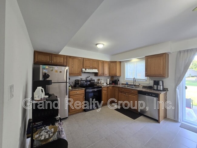 Foto del edificio - 5109 McCullom Lake Rd
