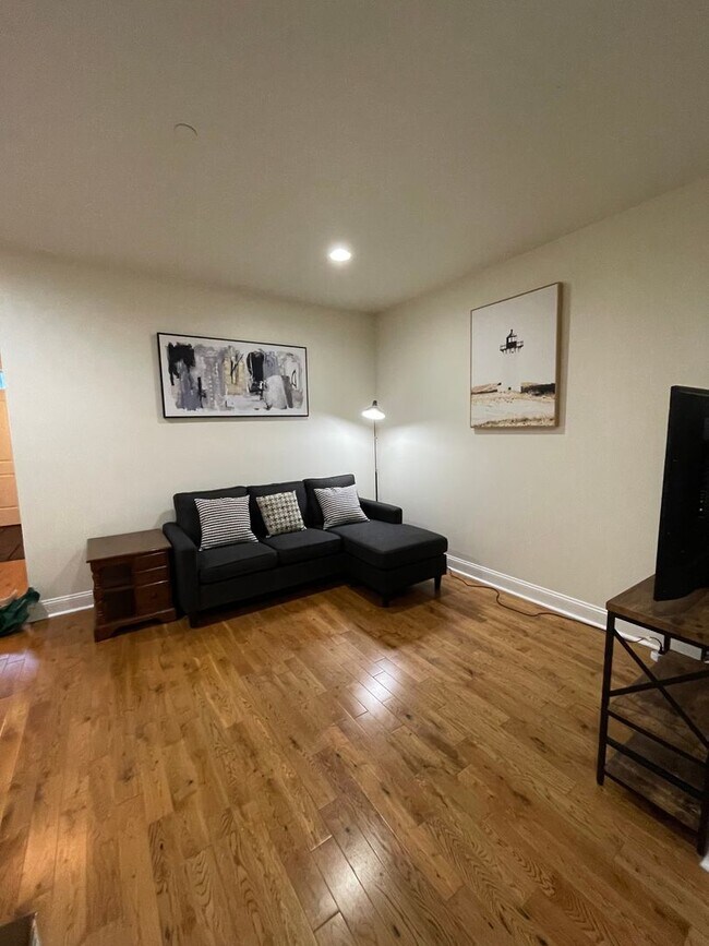 Photo - 4080 Spring Garden St Apartment