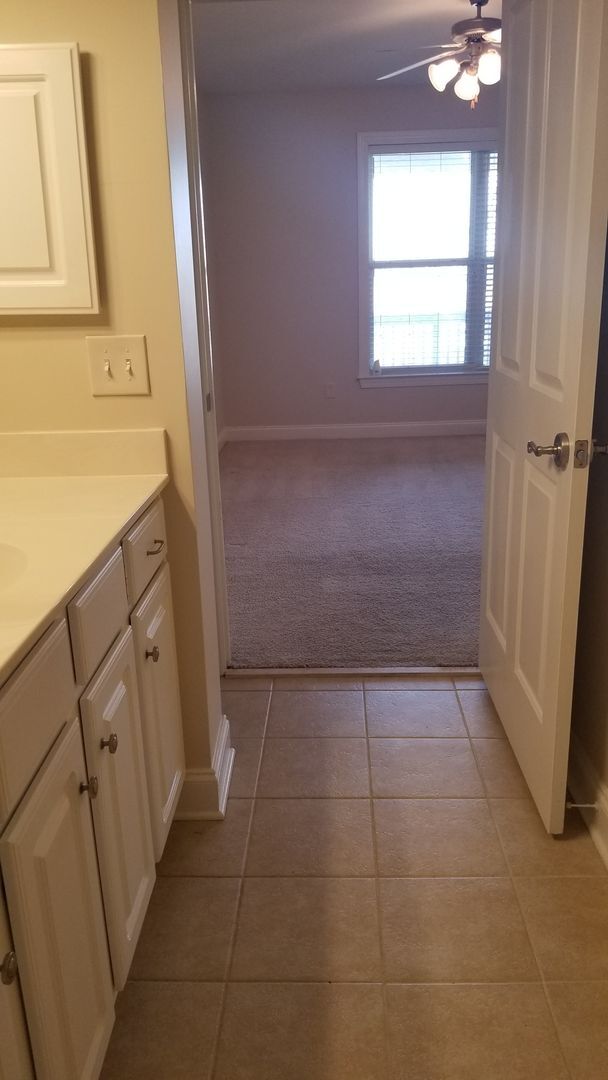 Foto del edificio - 2244 Ashley Crossing Dr
