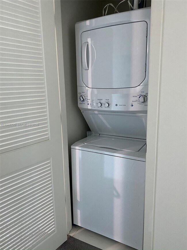 Foto del edificio - 1100 S Miami Ave