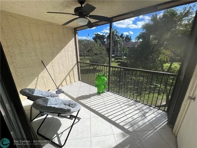 Foto del edificio - 2339 SW 15th St