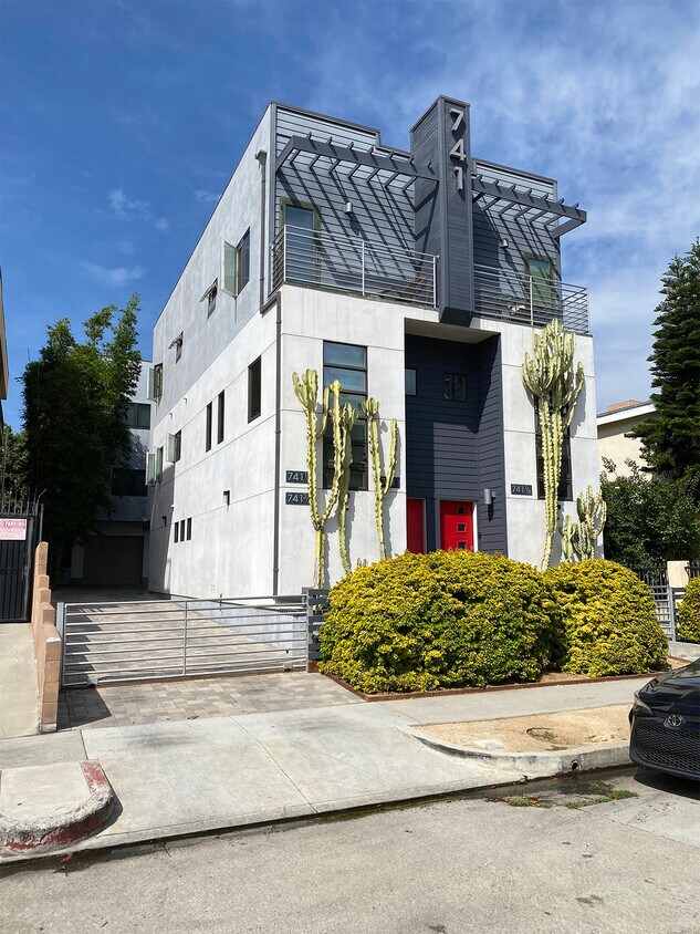 741 Wilcox Ave, Los Angeles, CA 90038 Townhome Rentals in Los Angeles CA