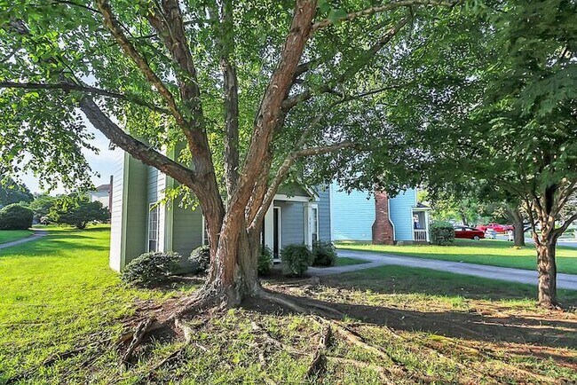 Foto del edificio - Wonderful 3BD/2.5BA Cul-de-Sac Home Close ...