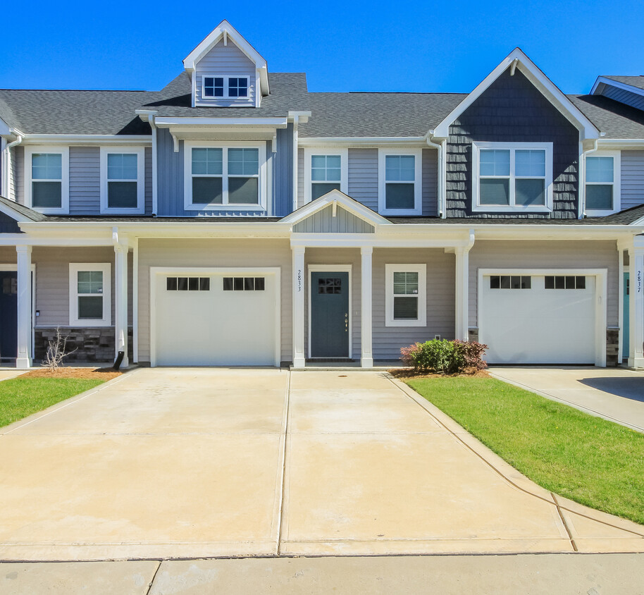 Foto principal - 2833 Summer Townes Way, Leland, NC