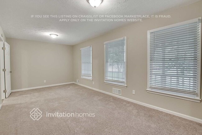 Building Photo - 6236 Shallow Creek Ln