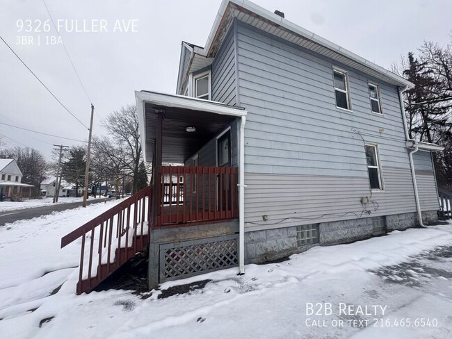 Building Photo - 9326 Fuller Ave