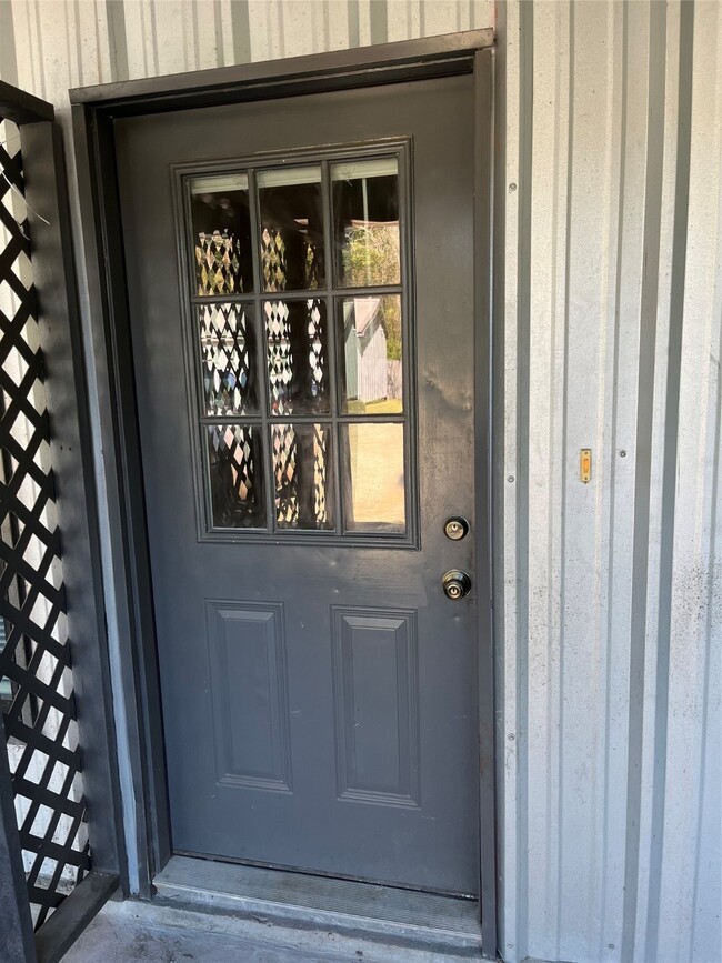 Foto del edificio - 18222 Bonnie Alice Dr