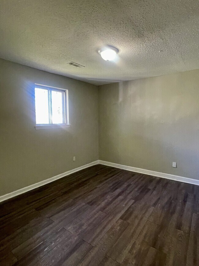 Foto del edificio - 1210 Sheridan Ave