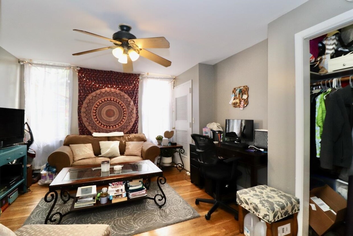 Foto principal - 318 5th St