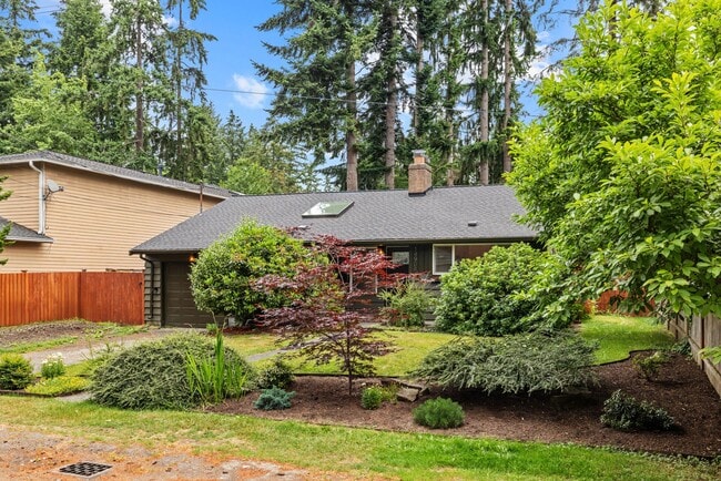 Photo - 14904 Evanston Ave N (Shoreline, WA) House