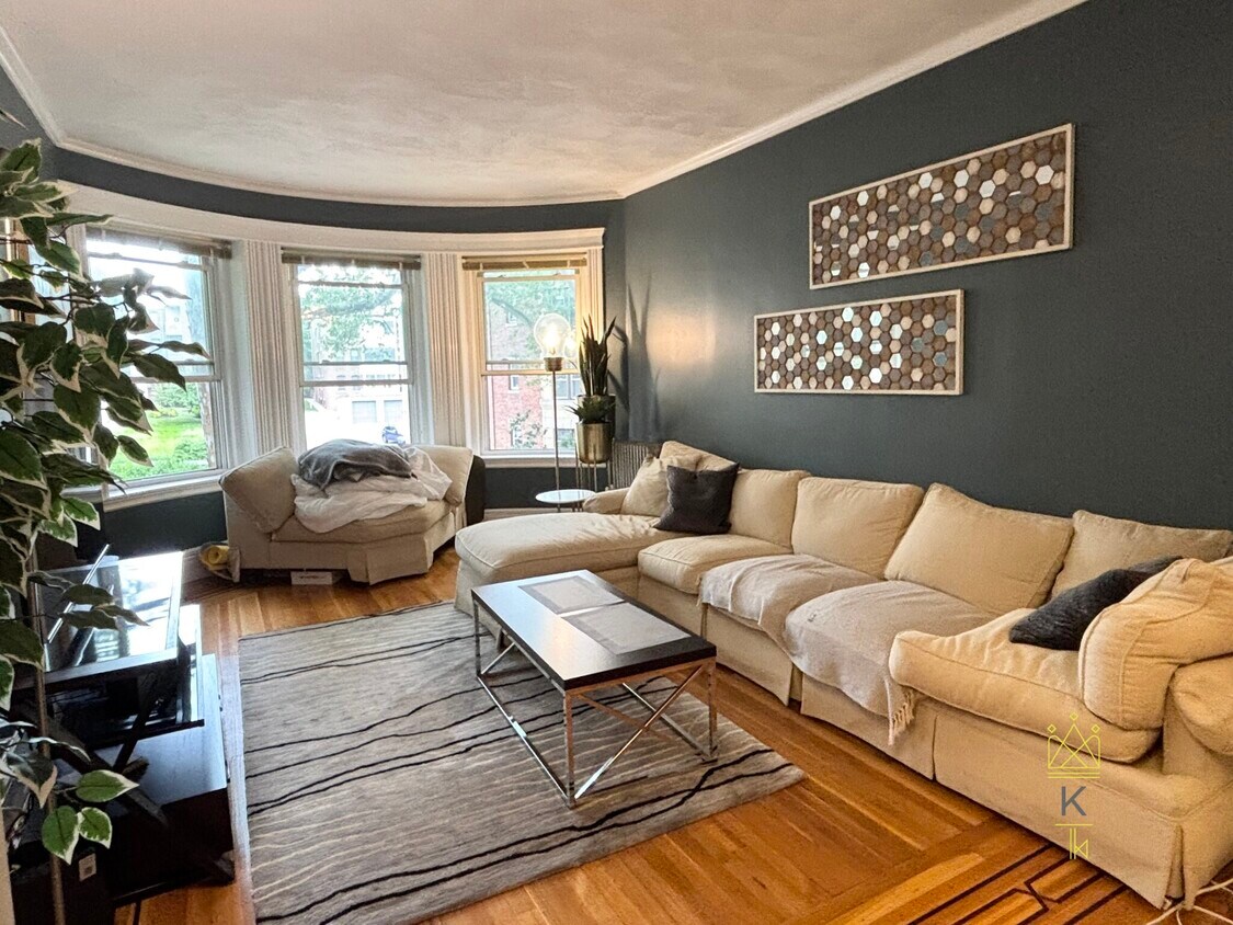 Foto principal - 34 Parkman St