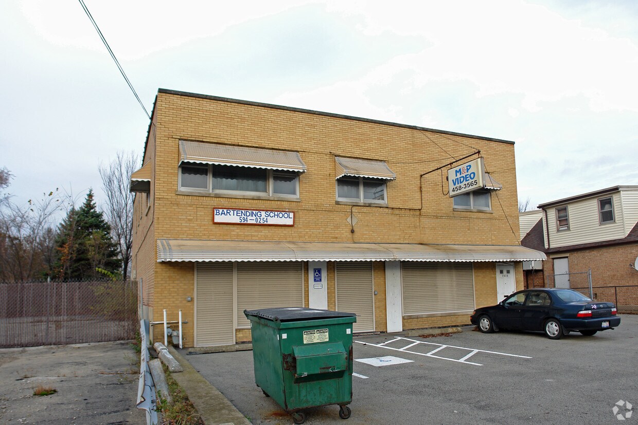 Building Photo - 7436 S Harlem Ave