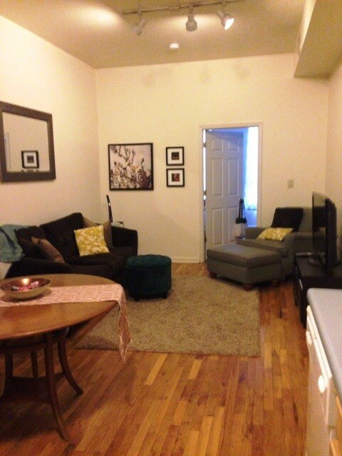 Primary Photo - 230 Washington St