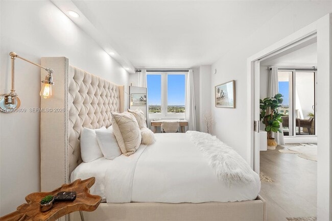 Foto del edificio - 2301 Collins Ave