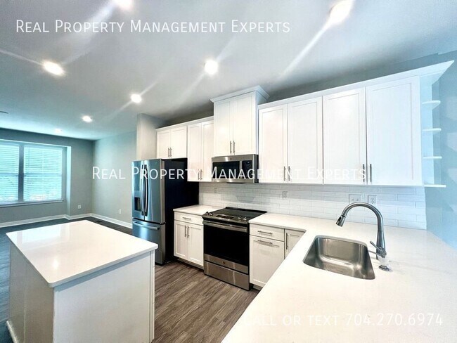 Foto del edificio - 528 Billingsley Rd
