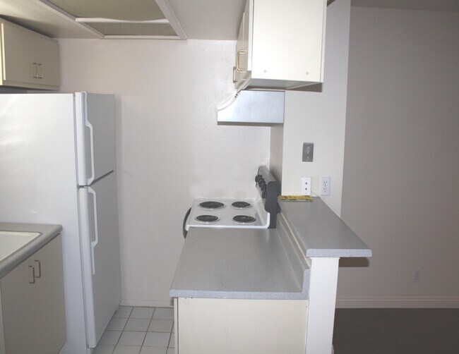 Westmount Drive Apartments West Hollywood, CA