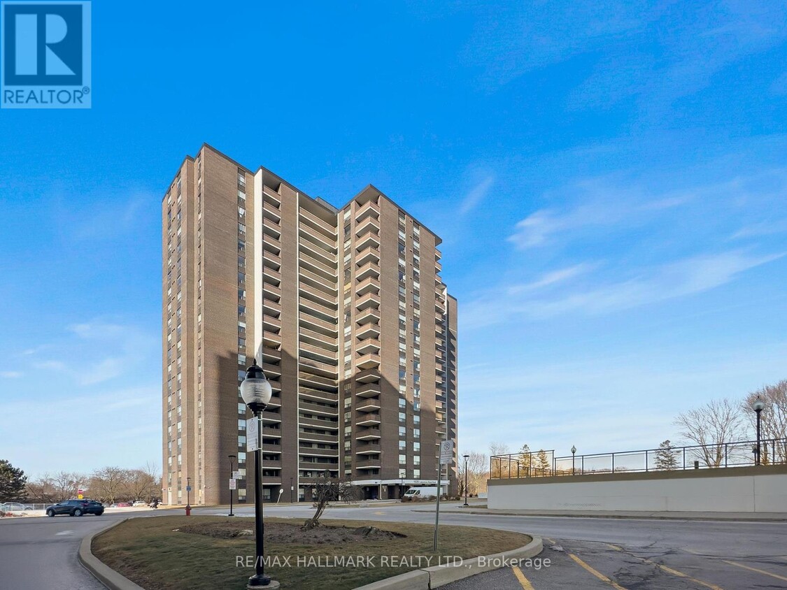 Photo principale - 1535-1535 Lakeshore Rd E