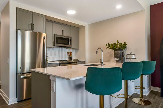 Foto del edificio - 2330 N Lincoln Park W