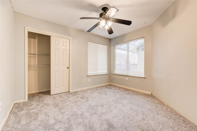 Building Photo - 2122 Paso Rello Dr