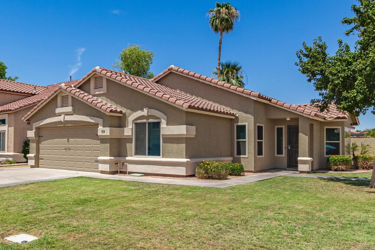 Primary Photo - Exceptional 4-Bed, 2-Bath Home in Silverha...
