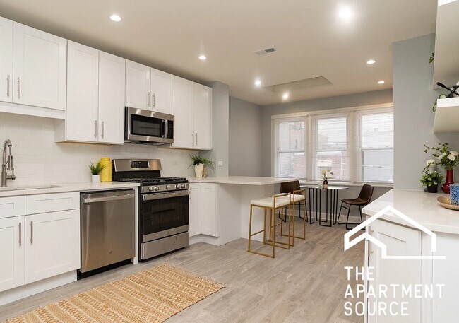 Foto del edificio - 3734 N Racine Ave