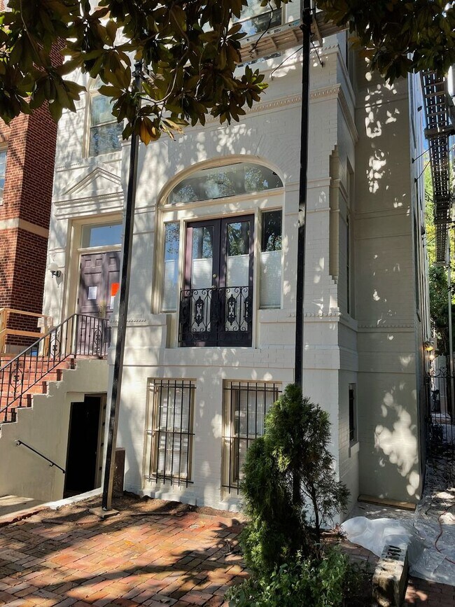 Foto del edificio - 1BR in Georgetown East Village WITH PARKIN...