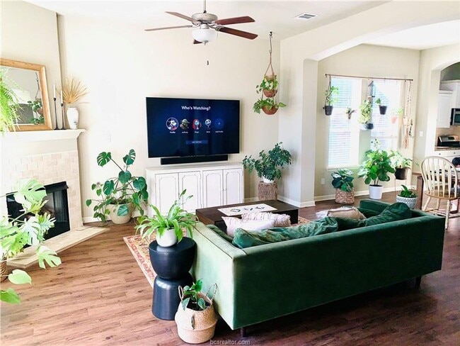 Foto del edificio - Available NOW! 3/2 in highly desirable Creek Meadows!!