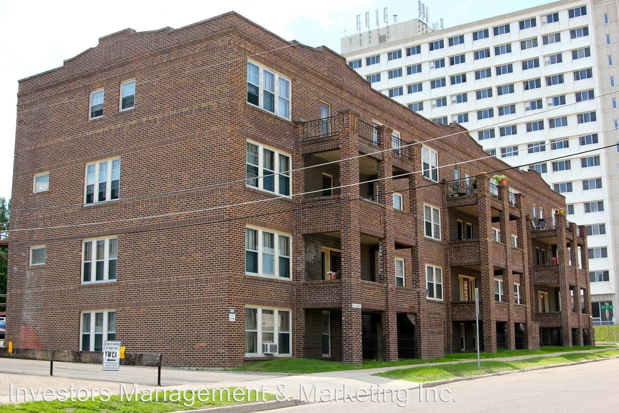 Foto del edificio - 202 3rd Ave SE