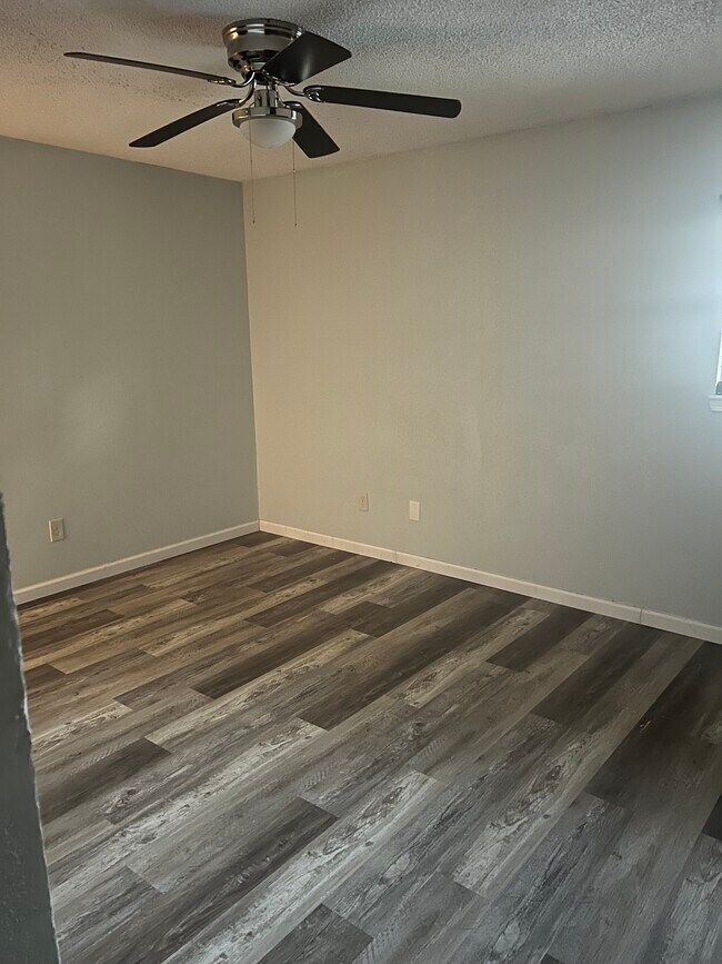 Building Photo - 2709 Donley St