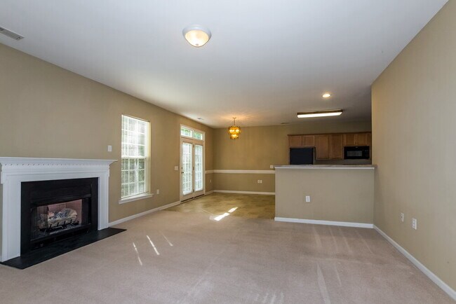 Foto del edificio - 4049 Eastford Court