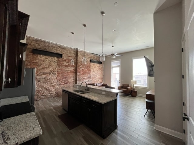 Primary Photo - 114 W 6th St