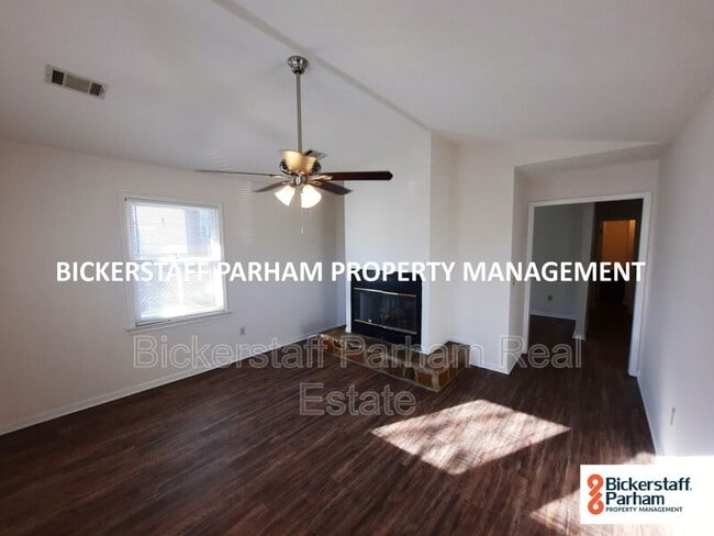 Building Photo - 2227 10th St