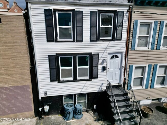 Building Photo - 59 Bradford St