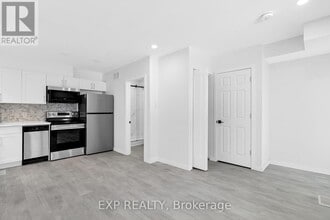 Building Photo - 564-564 Brunel St
