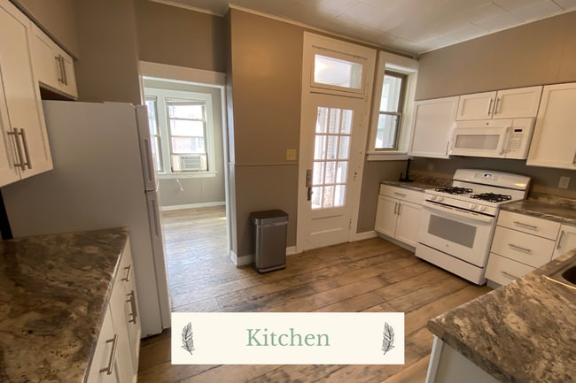 Foto del edificio - 130 Parsons St