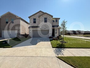Building Photo - 904 Santa Lucia Dr