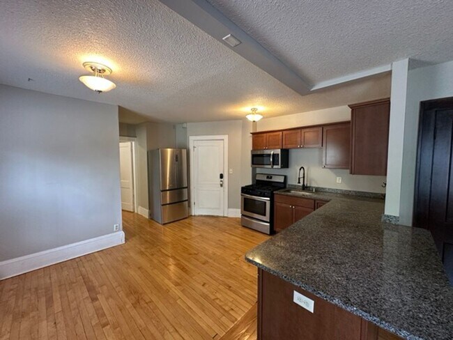 Foto del edificio - 422 Pierce St