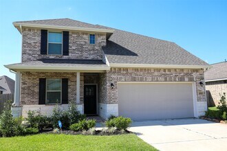 Building Photo - 30533 Pleasant Oaks Dr