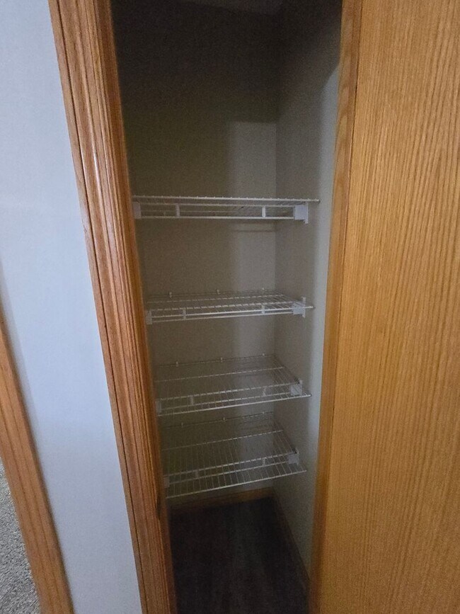 Foto del edificio - 2424 N Howard Ave
