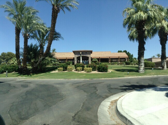 Building Photo - 82075 Country Club Dr