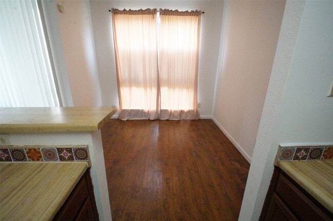 Building Photo - 8197 Sands Point Dr