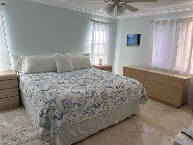 Foto del edificio - 1860 NW 13th St