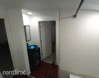 Building Photo - 2 br, 1 bath House - 1130 Huss Rd