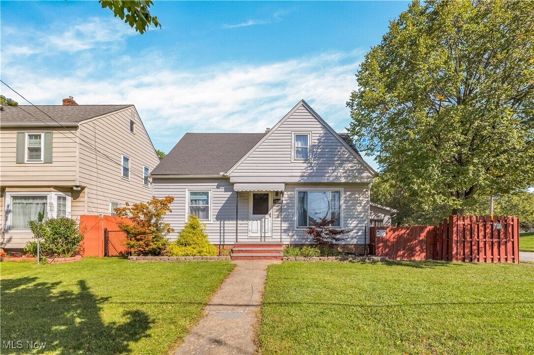 Primary Photo - 16802 Puritas Ave