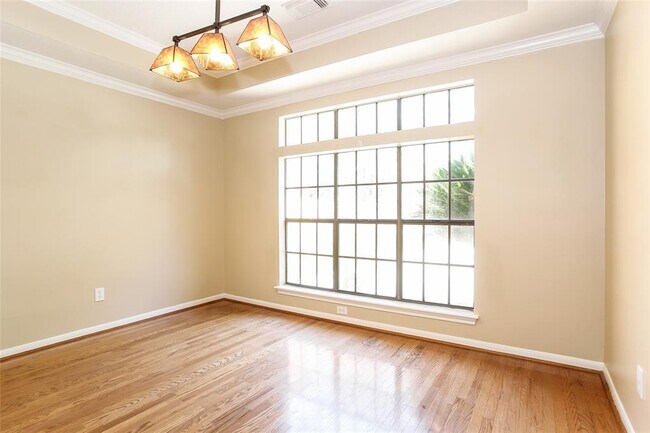 Building Photo - 3602 Echo Mountain Dr