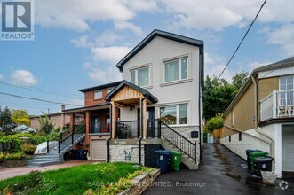 Building Photo - 3 Rochdale Ave