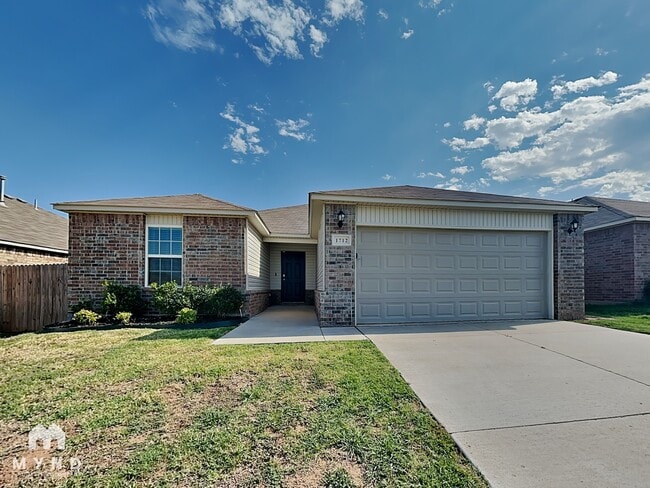 Building Photo - 1712 Lanesboro Dr