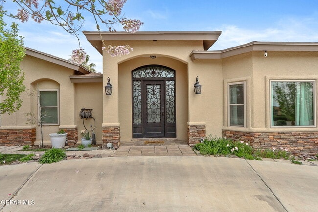 Building Photo - 1316 Hookridge Dr