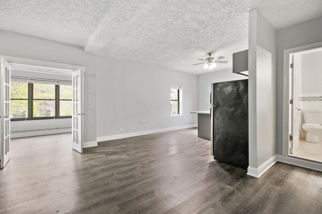 Building Photo - 4555 Malden St